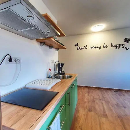 Komfortables Mit Whirlpool, Pool, Klima, Privater Terrasse - Nur 5 Km Bis * Poreč