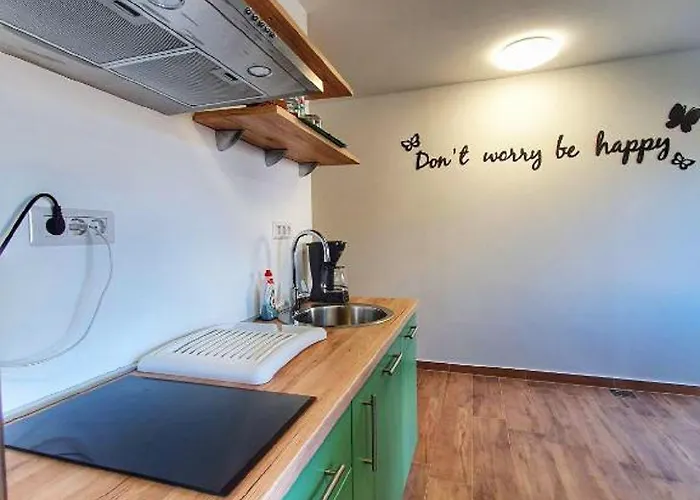 Komfortables Mit Whirlpool, Pool, Klima, Privater Terrasse - Nur 5 Km Bis * Poreč