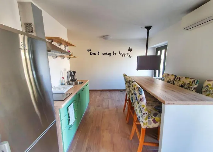 Apartman Komfortables Mit Whirlpool, Pool, Klima, Privater Terrasse - Nur 5 Km Bis Poreč