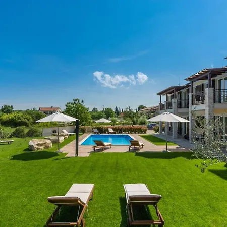 Appartement Komfortables Mit Whirlpool, Pool, Klima, Privater Terrasse - Nur 5 Km Bis