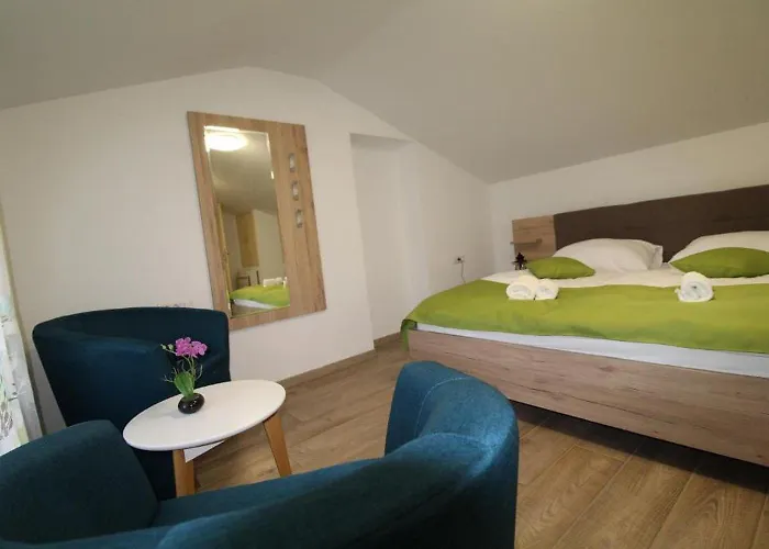 Komfortables Mit Whirlpool, Pool, Klima, Privater Terrasse - Nur 5 Km Bis Appartement